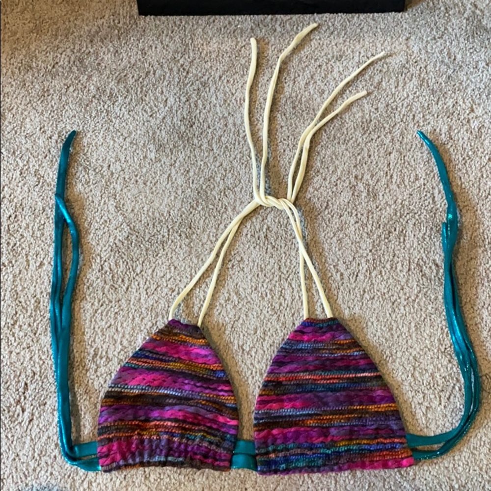 MONTCE SWIM BIKINI TOP